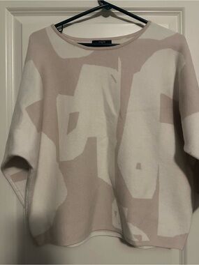 Tahari Light Pink and White Abstract Crewneck Sweater